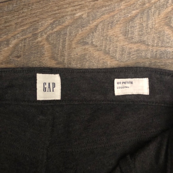 High Rise Leggings - Picture 3 of 4